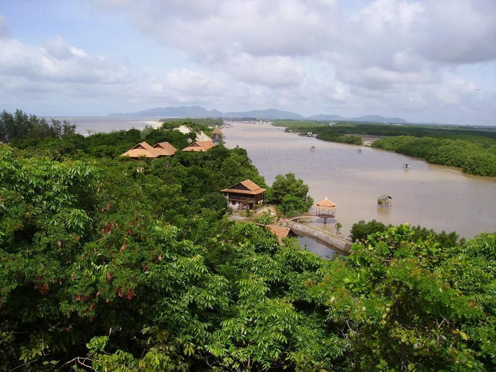 River Ray Estates Resort Loc An Екстер'єр фото